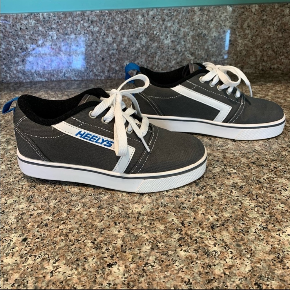 Heelys Pro 20 Blue and Gray skate shoe size 3Y